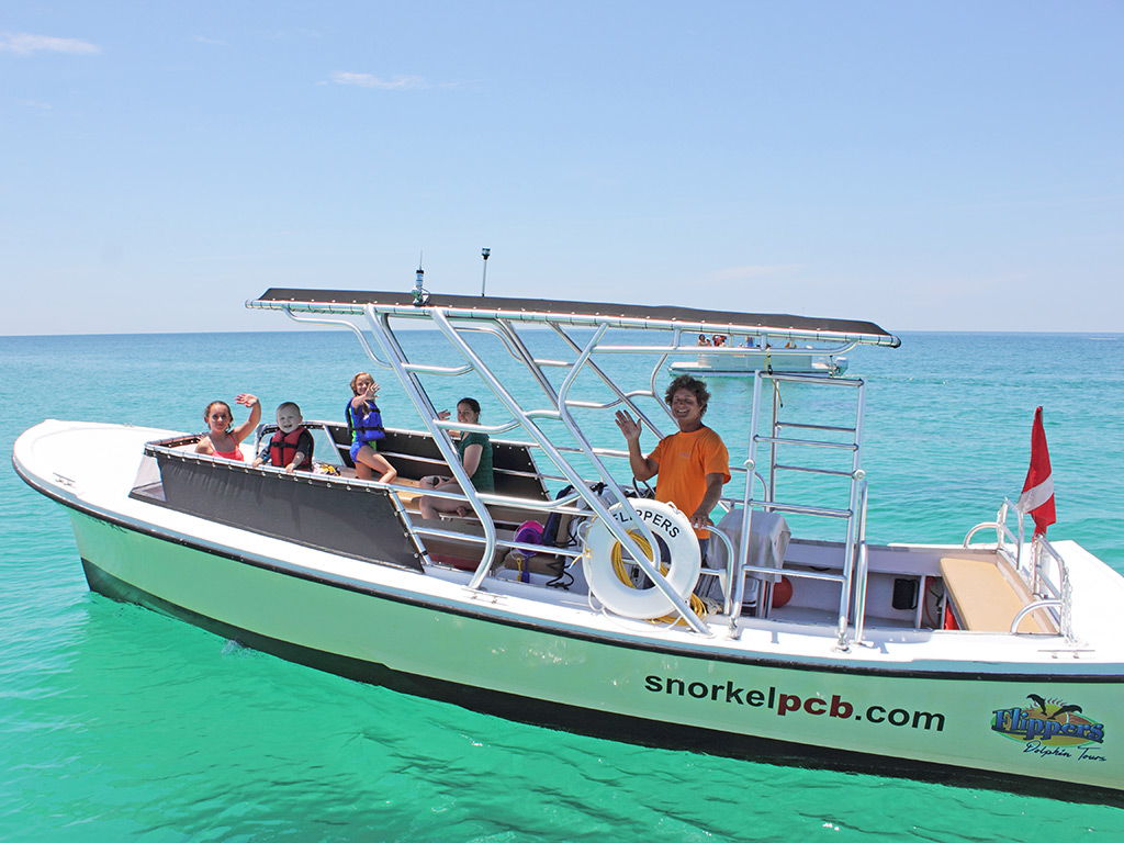 Flippers and Lagoon Pontoons, Boat Rentals